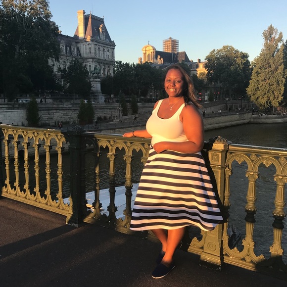 Meet your Posher, Leiah - Picture 3 of 8